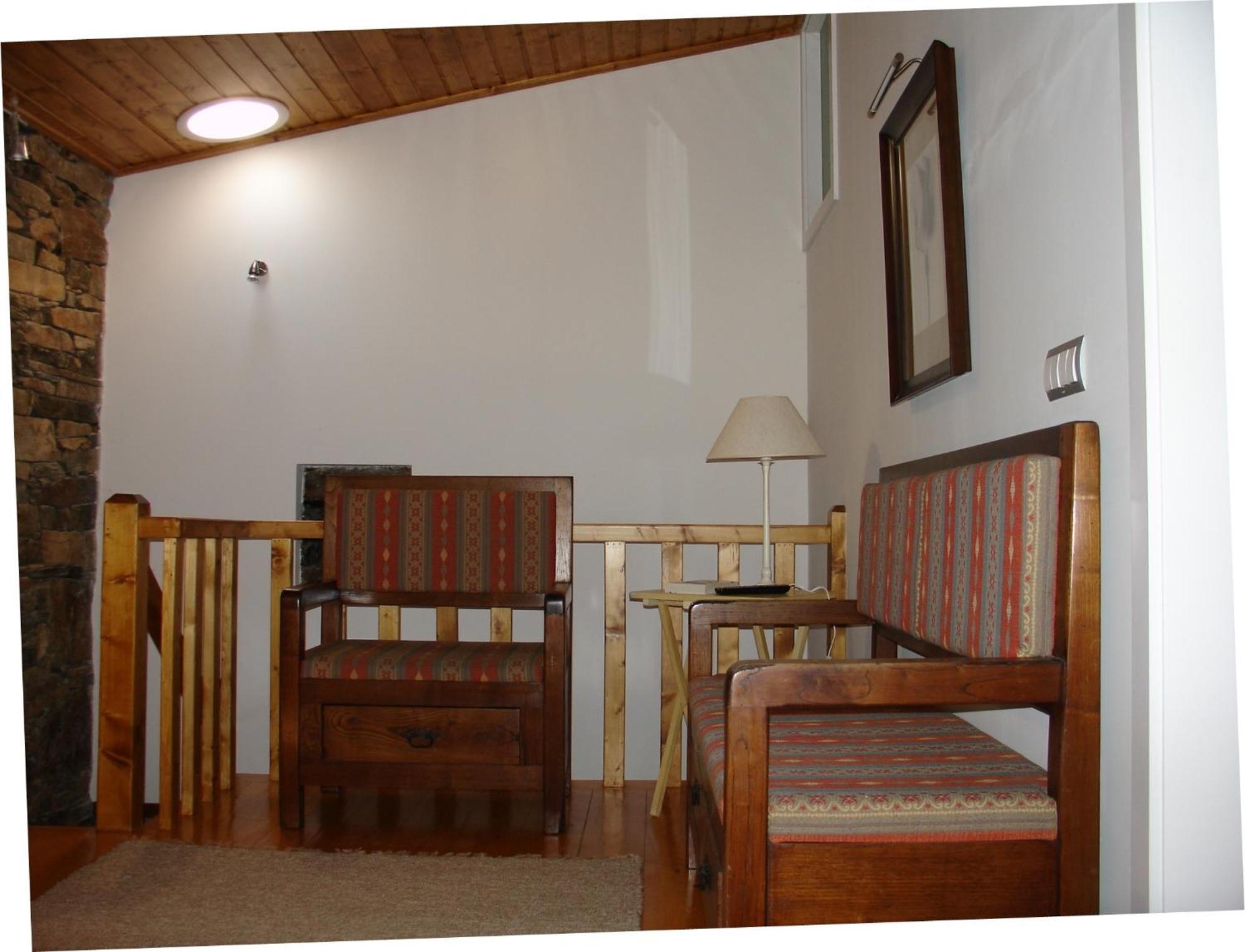 בית הארחה וילה נובה דה פוז קואה 	Bairro Do Casal - Turismo D'Aldeia חדר תמונה