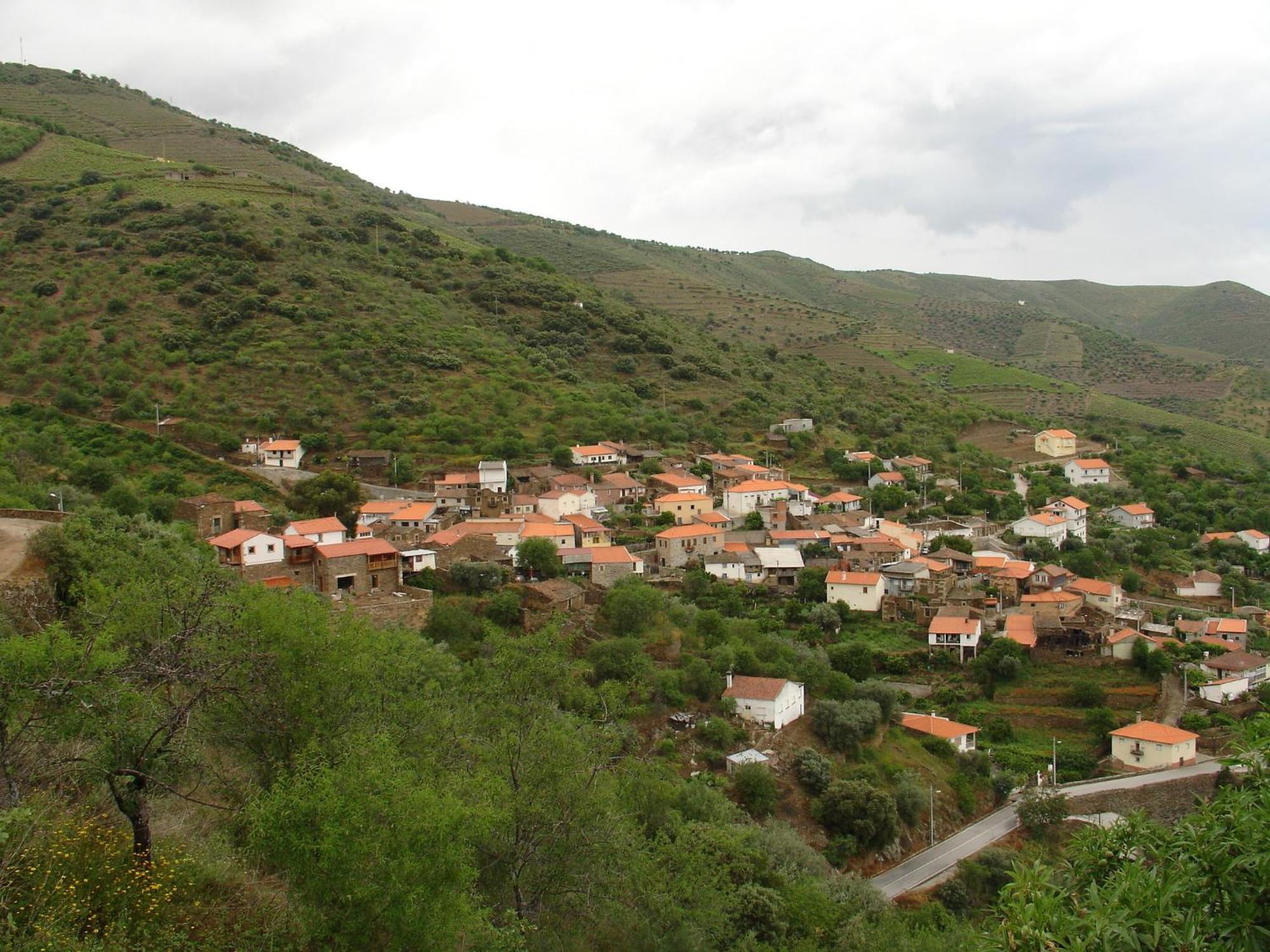 בית הארחה וילה נובה דה פוז קואה 	Bairro Do Casal - Turismo D'Aldeia חדר תמונה